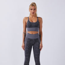 Load image into Gallery viewer, Gym running sports sealmess snakeskin yoga set
